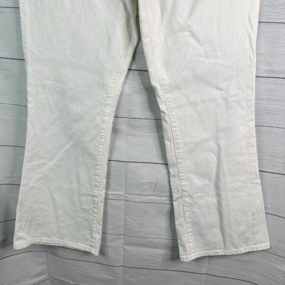 Eddie Bauer Womens size 12 Petite Classic Bootcut Denim Jeans White - Picture 4 of 8